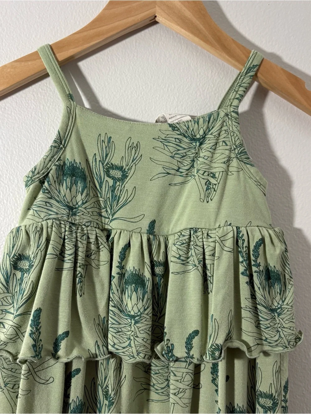 Kate Quinn green floral print ruffle detail one piece romper (12-18 months)